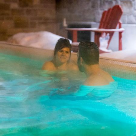 Hotel V جاتينو المظهر الخارجي الصورة